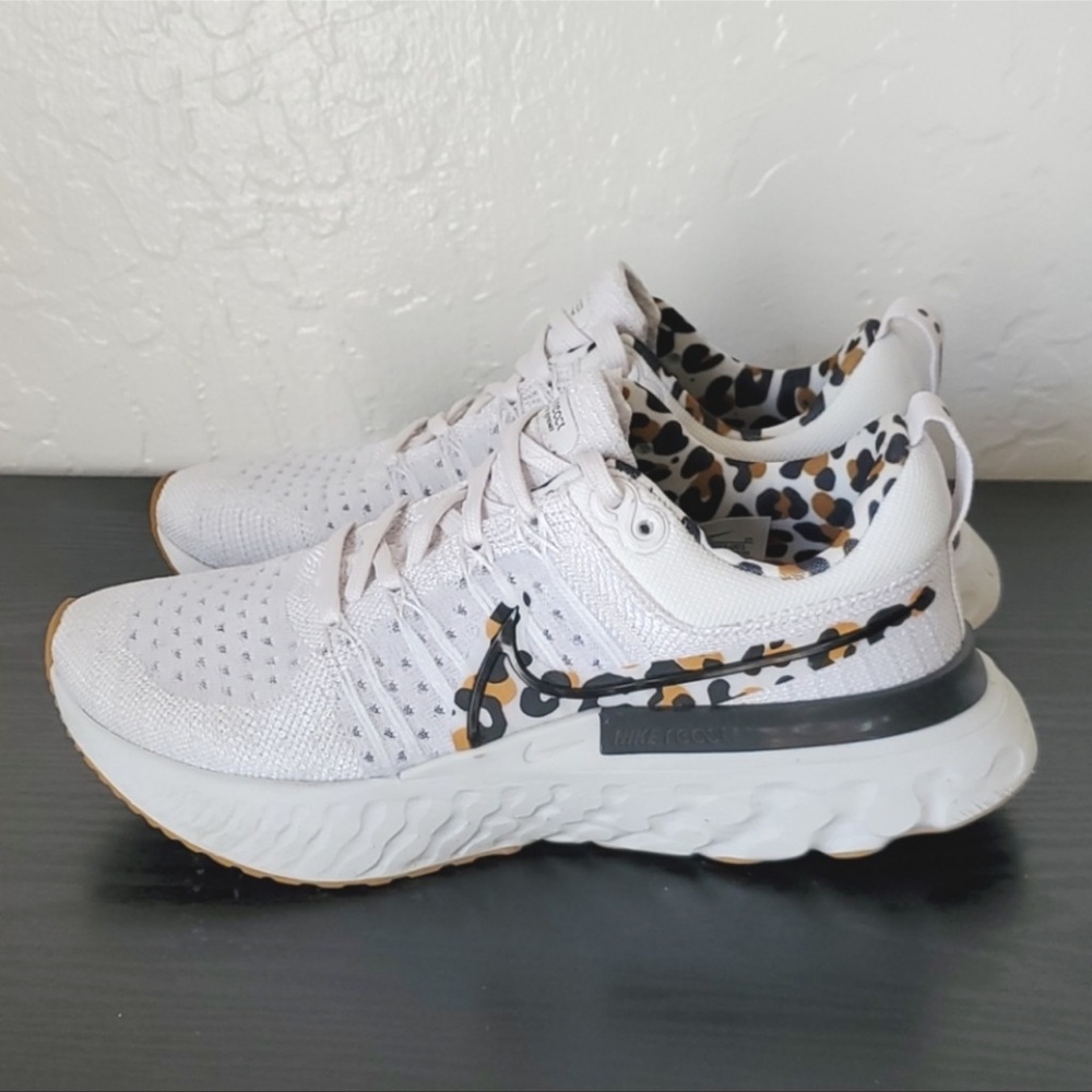 NIKE React Infinity Run Flyknit 2 Leopard -